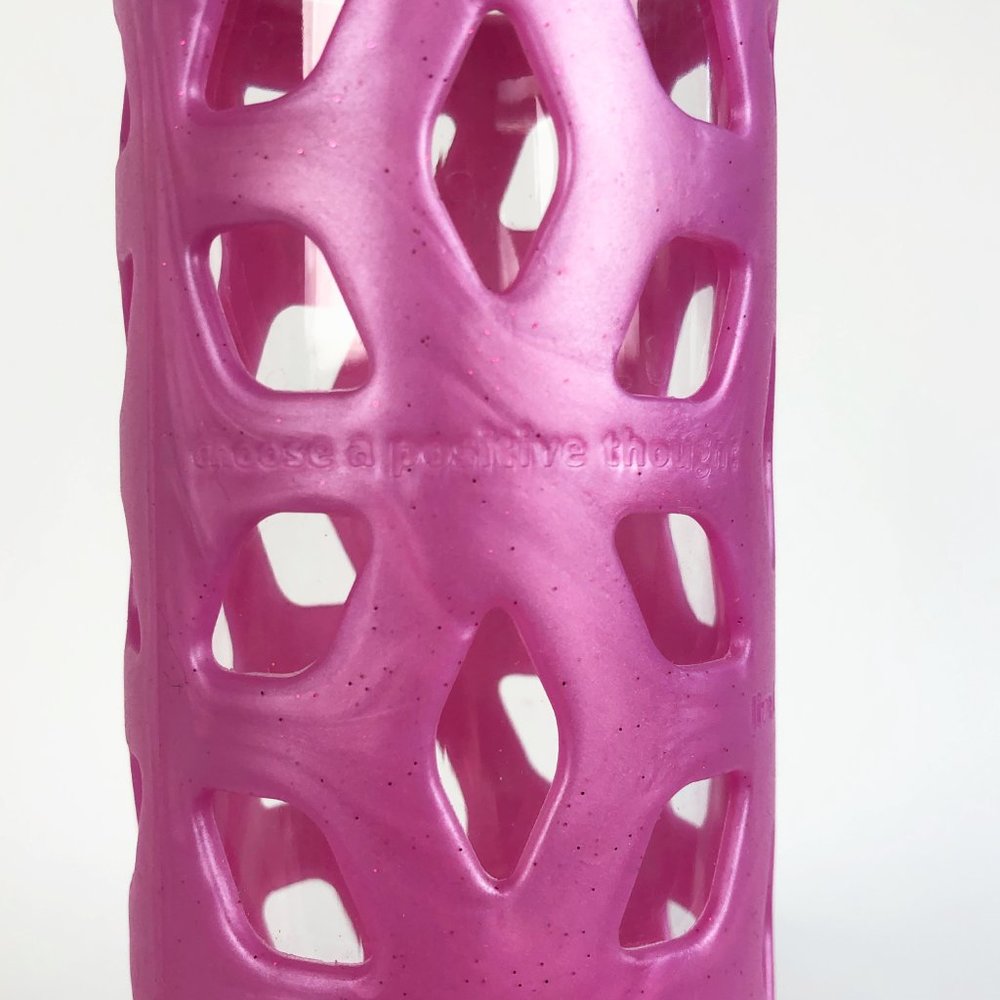 SOLD Lululemon Glass Water Bottle - Picture 10 of 13